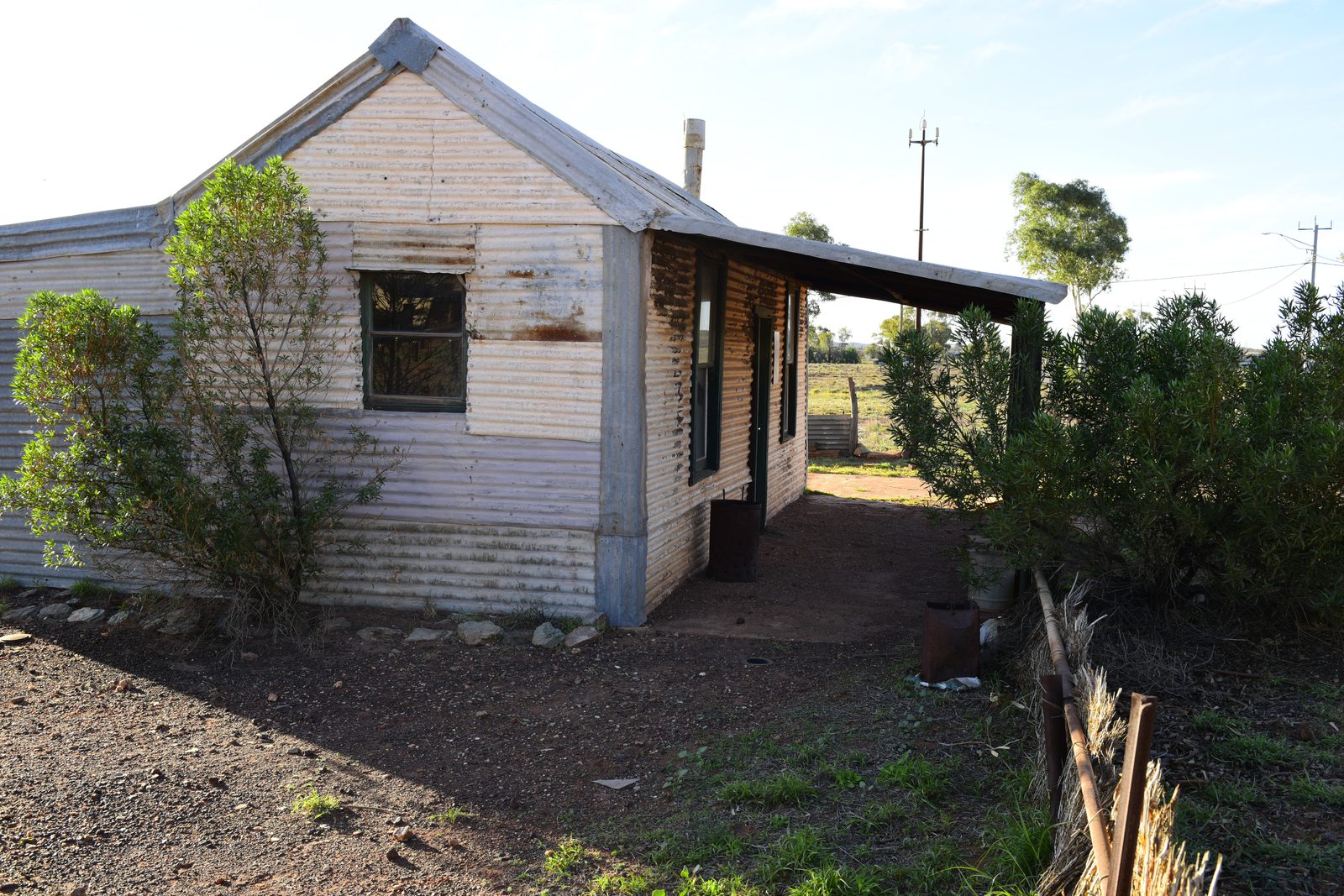 Kalgoorlie to Leonora: The Last Day of Never Having Swung a Detector Corrugated iron miner’s cottage at the Gwalia historical museum